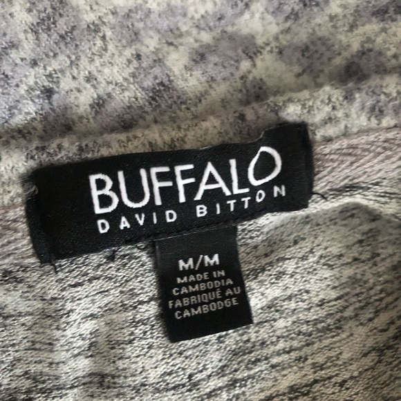 Buffalo by David Bitton grey soft cheetah sweater large - Picture 4 of 5